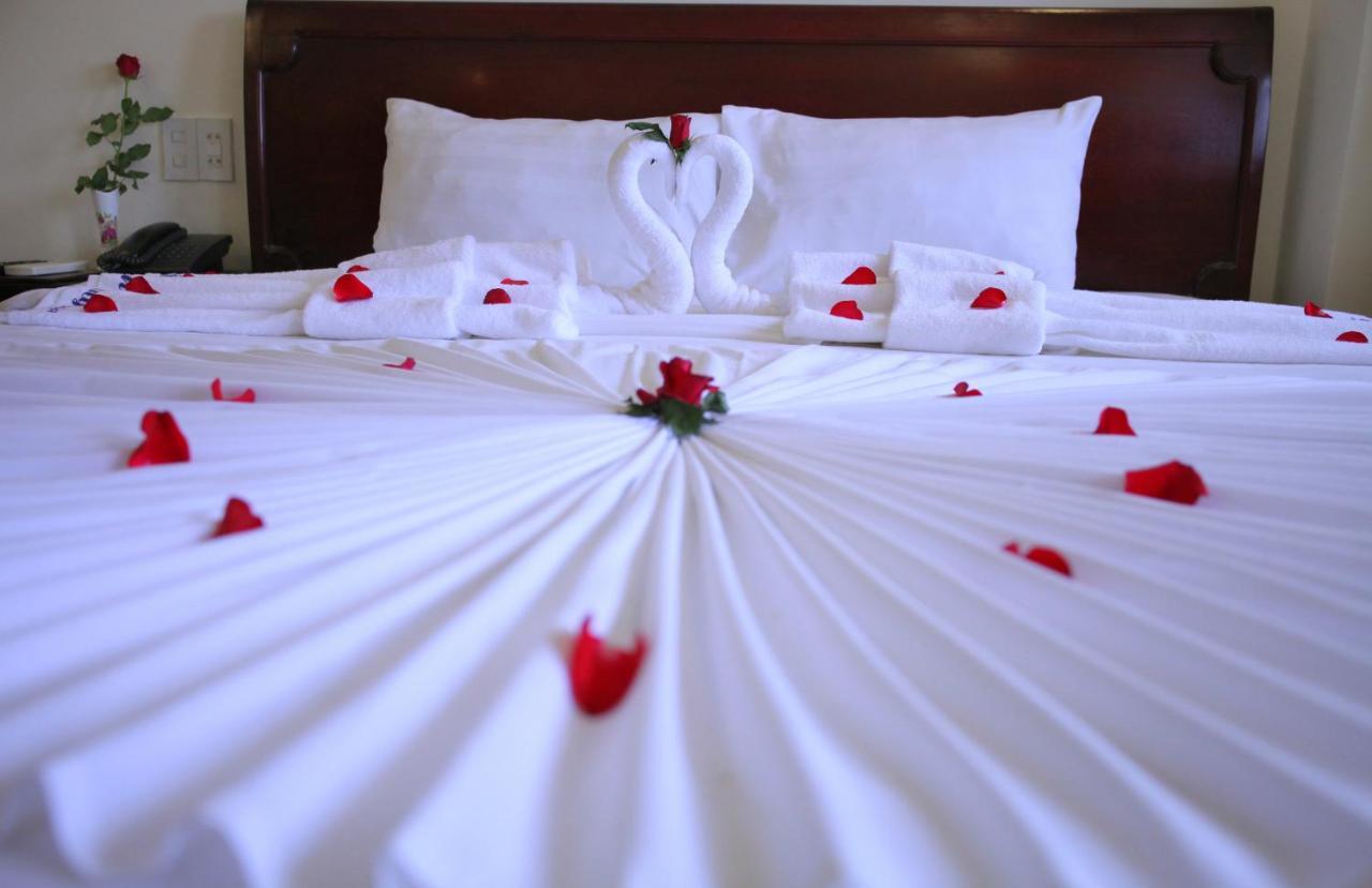 Anh Hang - Moonlight Hotel Nha Trang Exterior foto